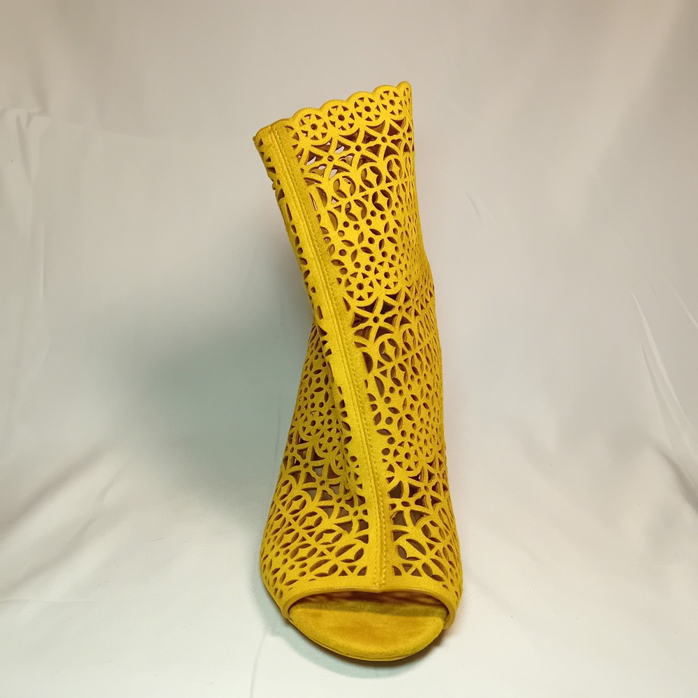 ALDO Yellow Suede Laser Cutout Peep Toe Stiletto Heel Bootie Ankle Boot 8.5 READ - Picture 9 of 16
